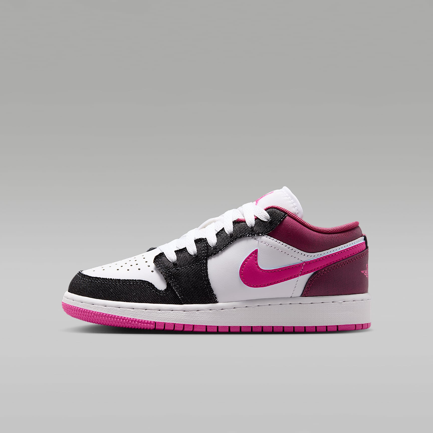 Air Jordan 1 Low SE Older Kids' Shoes