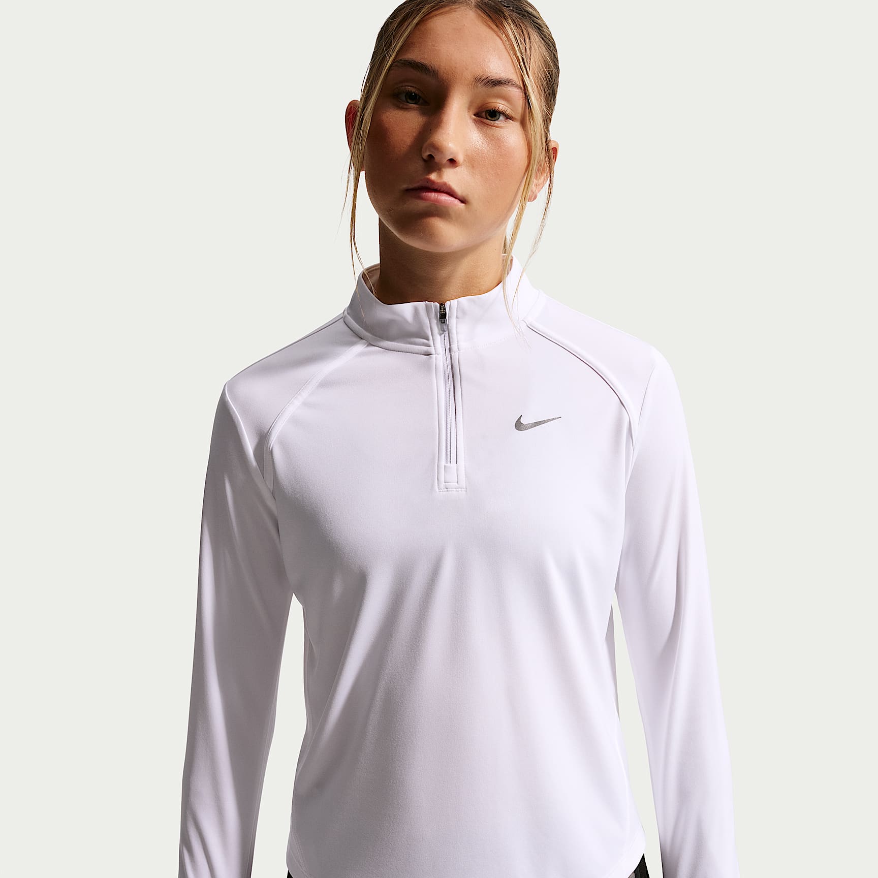 Nike Tempo Older Kids' (Girls') Dri-FIT Long-Sleeve Half-Zip Top