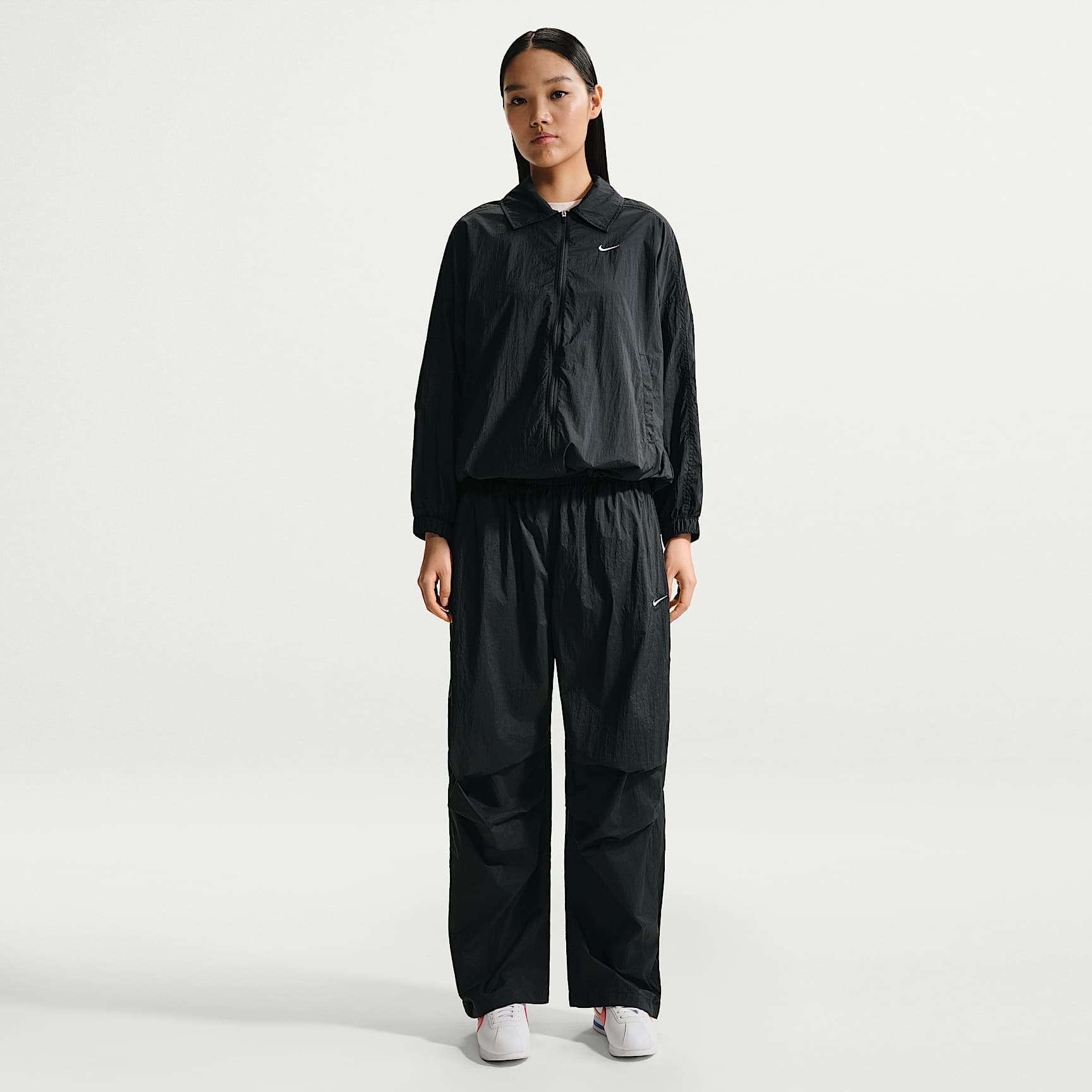 Nike Sportswear Women's Mid-Rise Lightweight UV Trousers