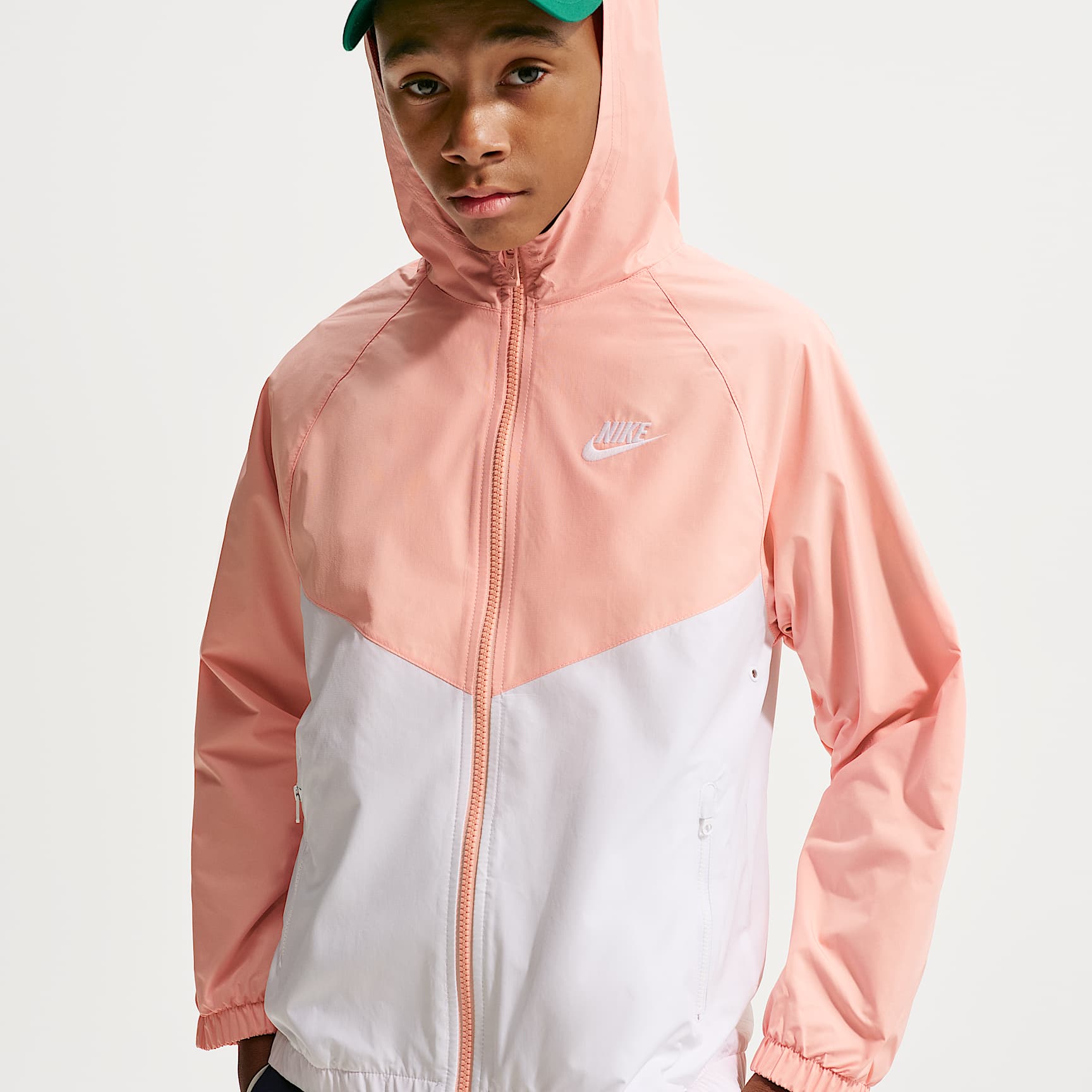 Nike Sportswear Windrunner Older Kids' Hooded Repel Jacket