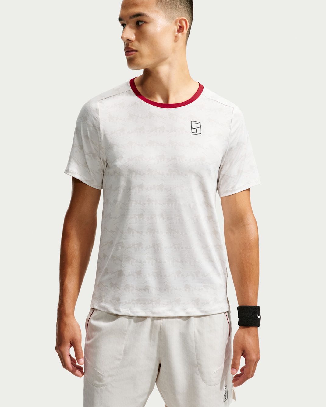 NikeCourt Advantage Men's Top - Light Bone/Tough Red/Black