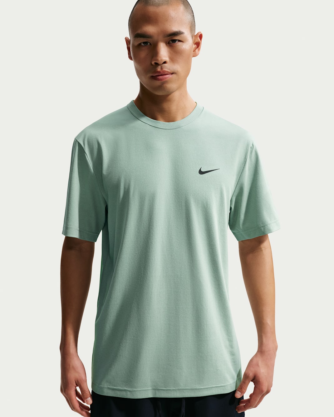 Nike Dri-FIT UV Hyverse Men's Short-Sleeve Fitness Top - Steam/Black