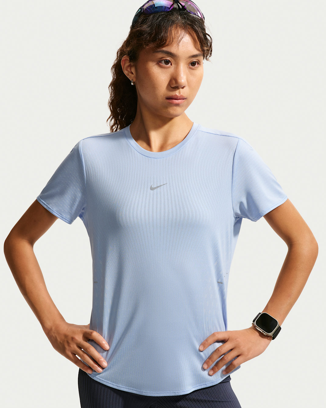 Nike Swift Aero-FIT Women's Short-Sleeve Running Top - Aluminium/Pure Platinum
