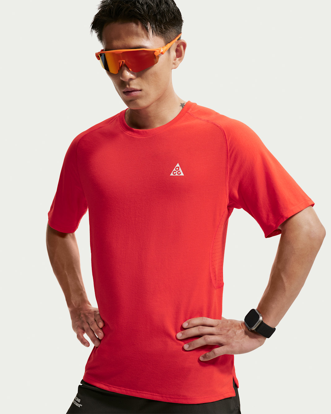 ACG Solar Chase Men's Dri-FIT ADV Trail-Running Top - Light Crimson/Light Crimson/Summit White