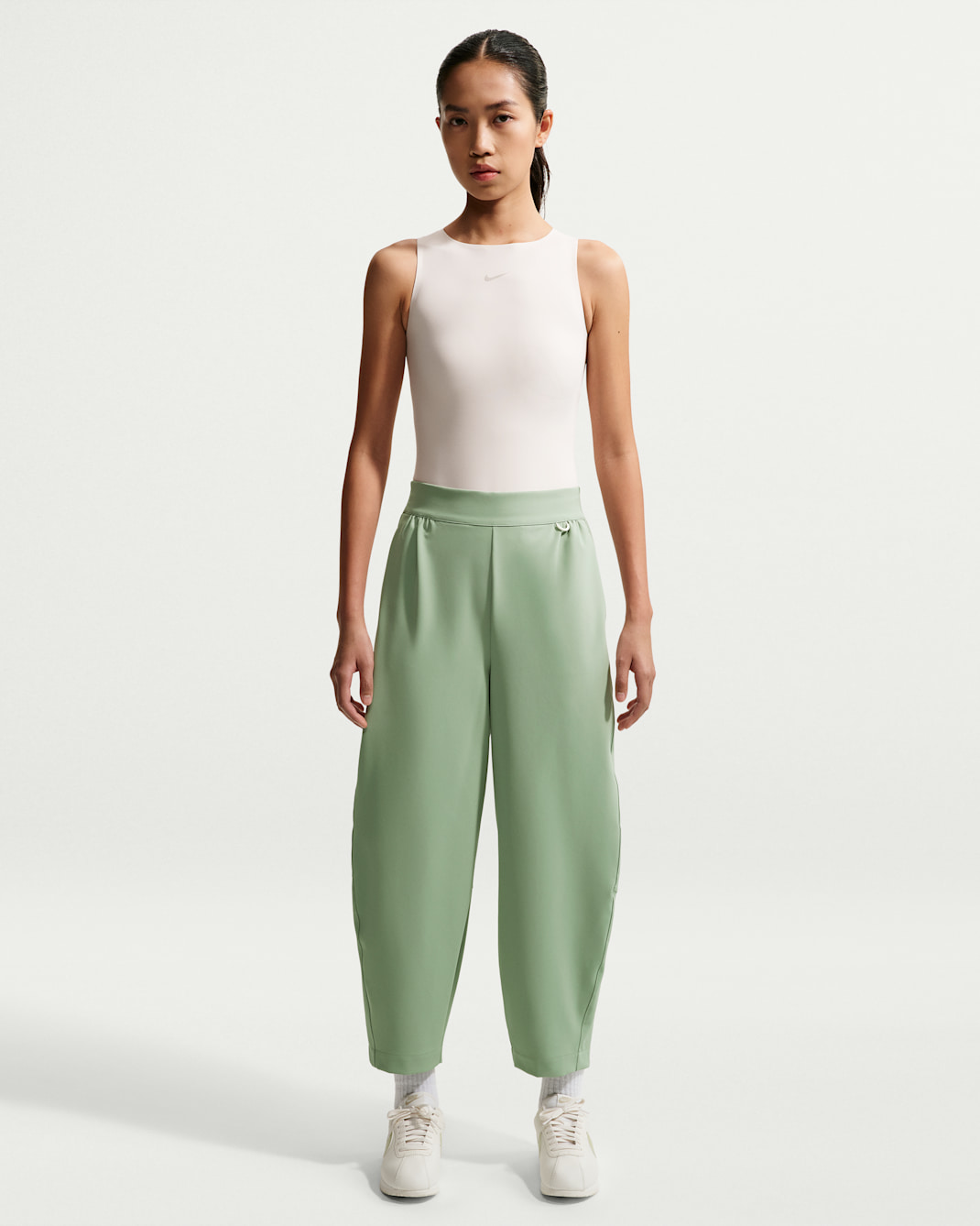 Nike 24.7 PerfectStretch Women's Dri-FIT High-Waisted Loose Barrel-Leg Trousers - Steam/Dutch Green