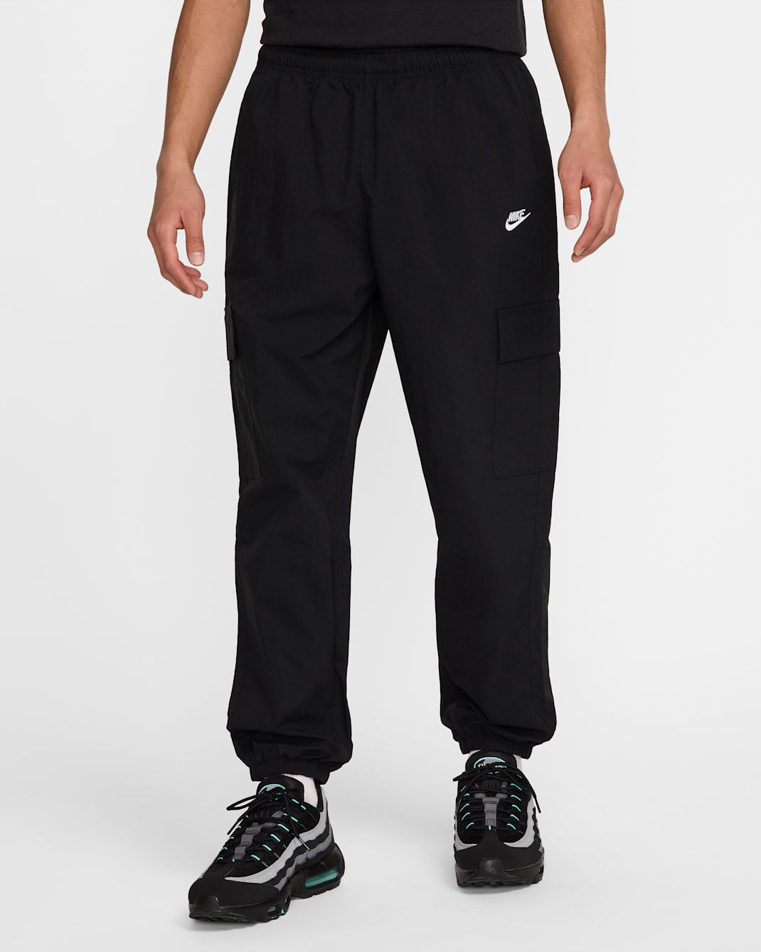 Nike Club Men's Woven Cargo Trousers - Black/White