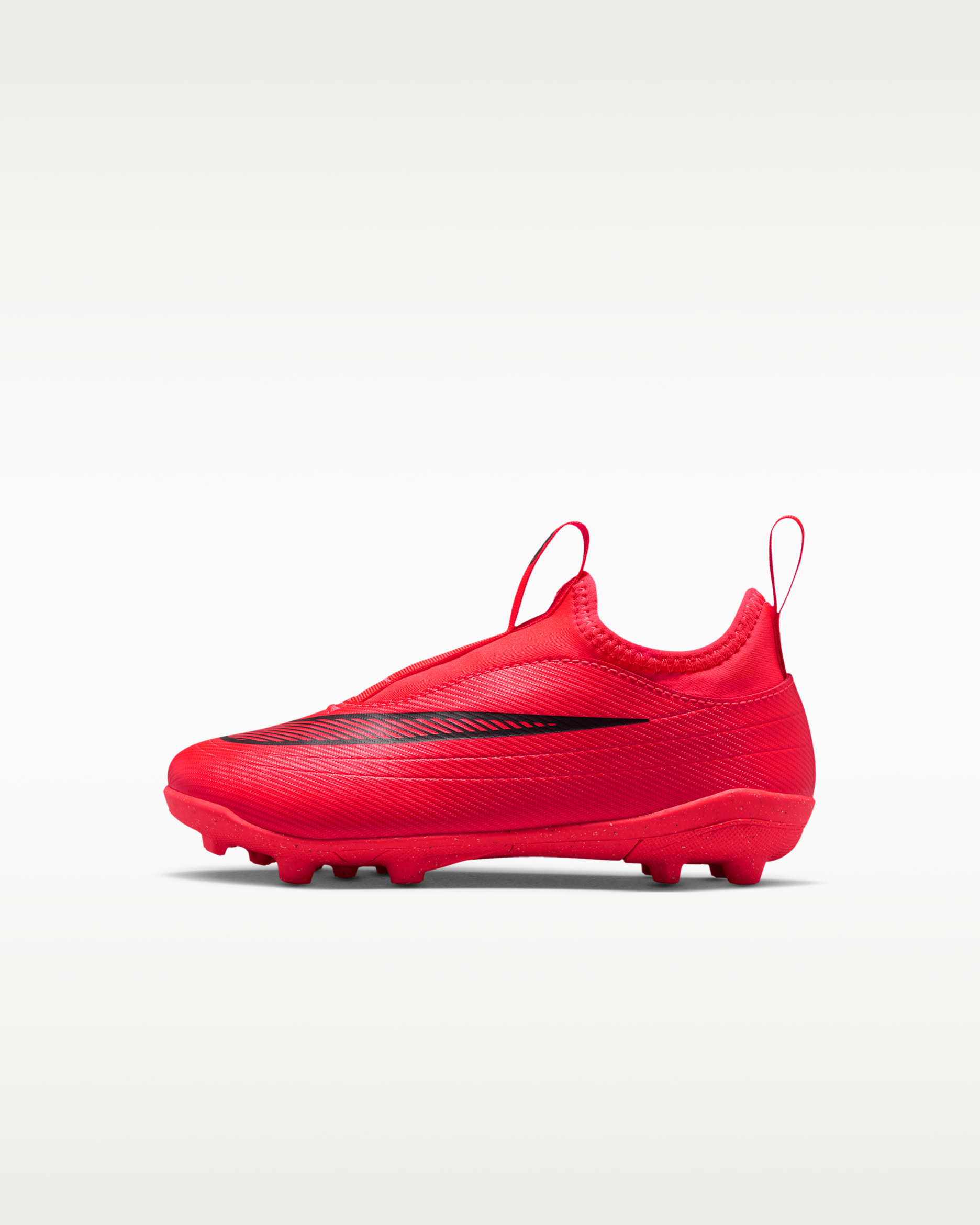 Nike Jr. Mercurial Vapor 17 Club Younger Kids' Multi-Ground Low-Top Football Boots - Bright Crimson/Blur
