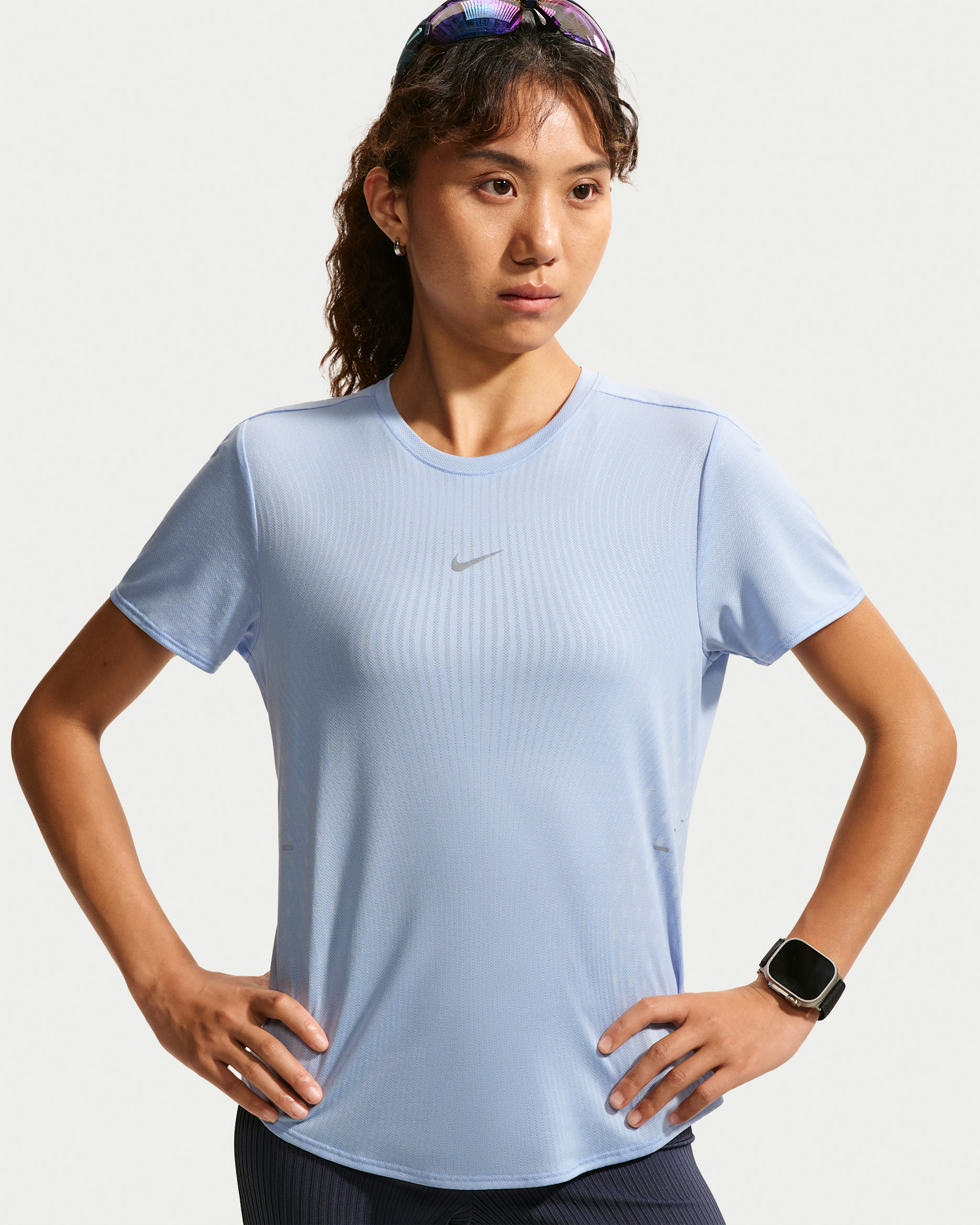 Nike Swift Aero-FIT Women's Short-Sleeve Running Top - Aluminium/Pure Platinum