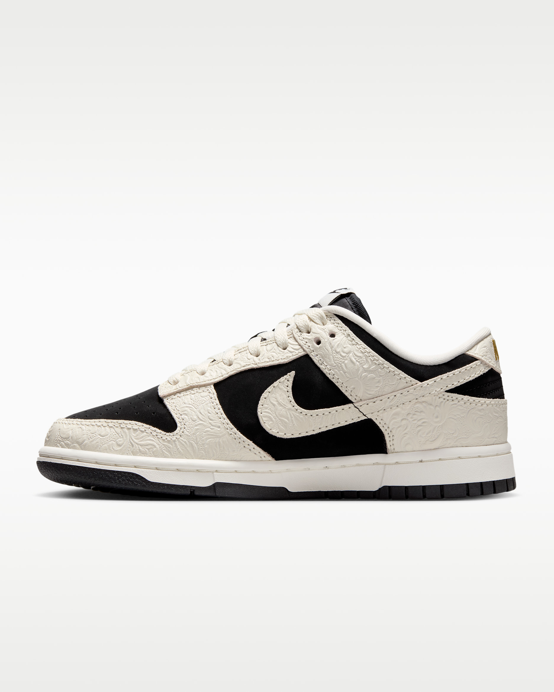 Nike Dunk Low Women's Shoes - Black/Sail/Metallic Gold/Sail