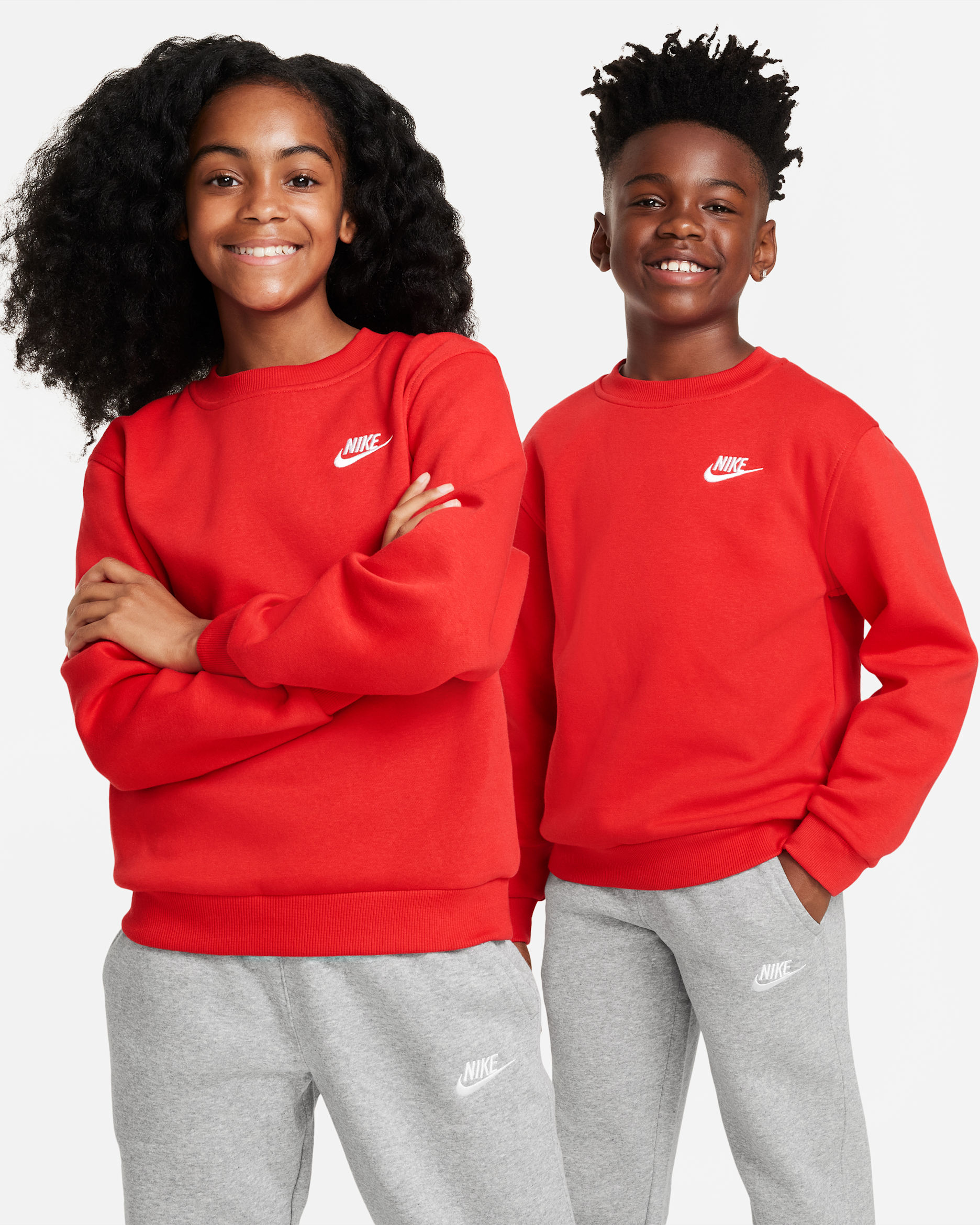Nike Sportswear Club Fleece Older Kids' Sweatshirt - University Red/White