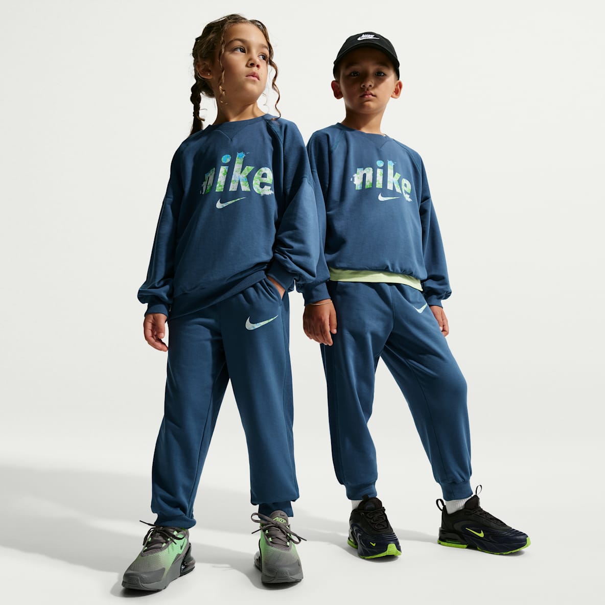 Nike E1D1 Little Kids' French Terry 2-Piece Graphic Crew Set