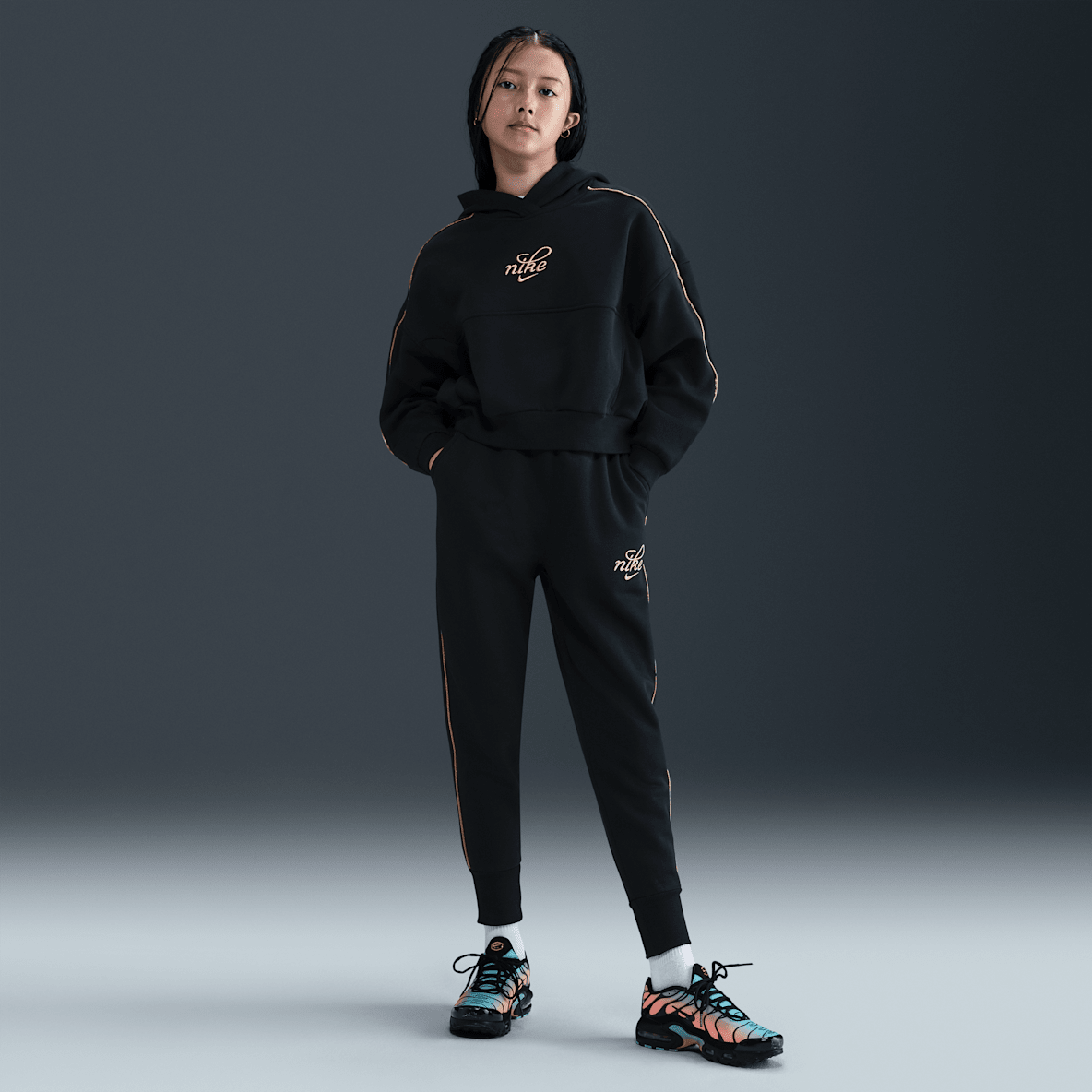 Nike Sportswear Club Fleece Big Kids' (Girls') Oversized Joggers