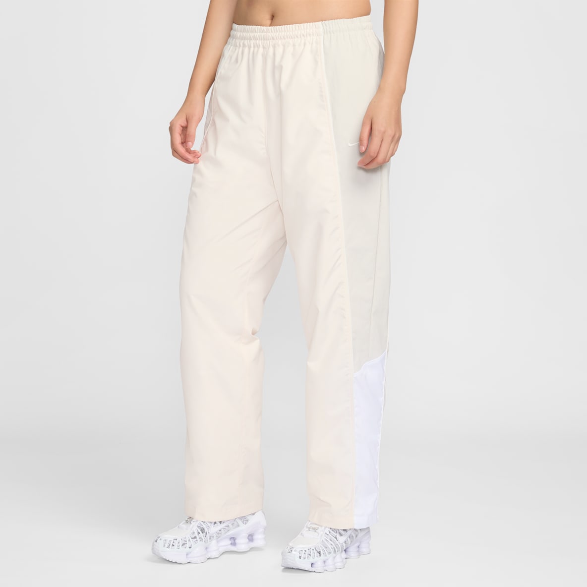 Nike Sportswear Women's Oversized Mid-Rise Tracksuit Bottoms