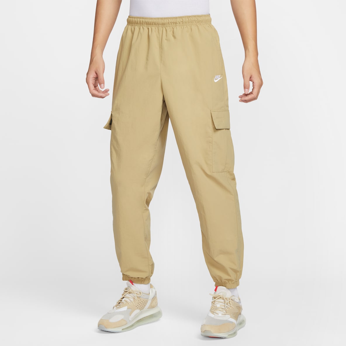 Nike Club Men's Woven Cargo Trousers