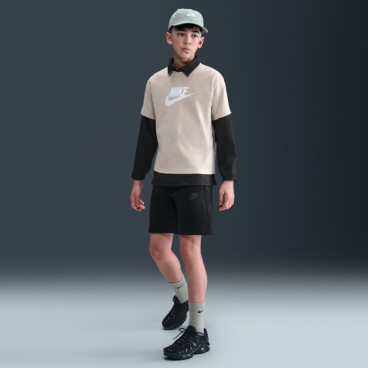 Nike Sportswear Tech Fleece Older Kids' (Boys') Shorts