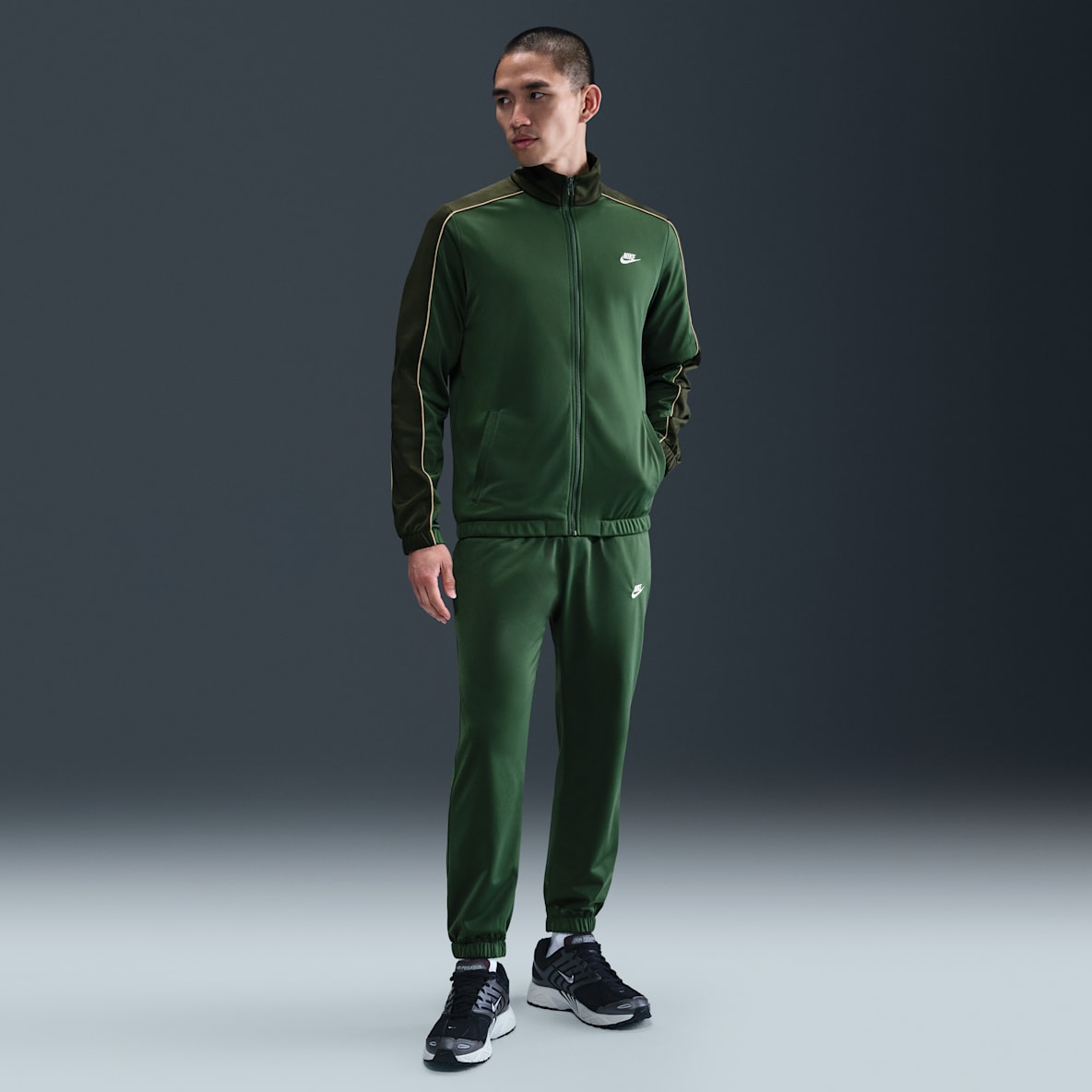 Nike Sportswear Club Men's Poly-Knit Tracksuit