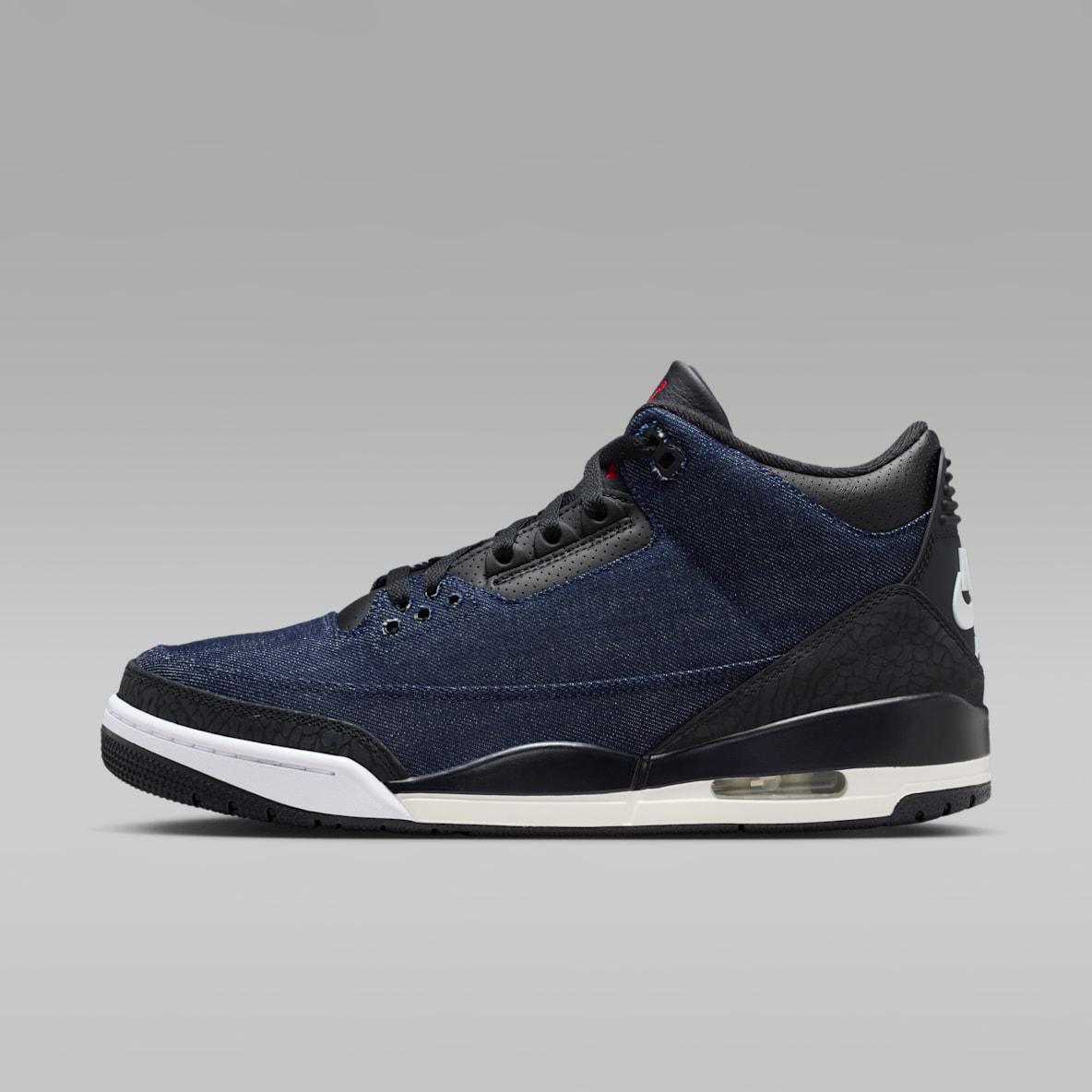 エア ジョーダン 3 x Levi's® "Indigo and Gym Red" メンズシューズ