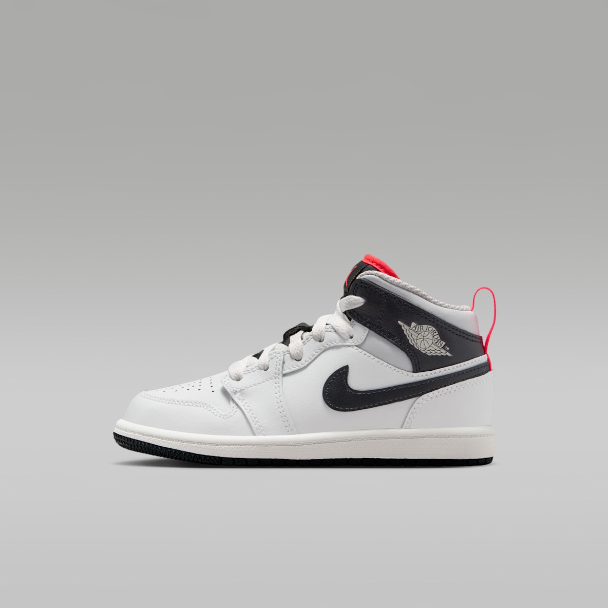 Jordan 1 Mid Younger Kids' Shoes