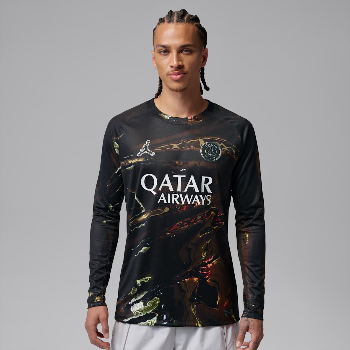 Paris Saint-Germain 2026 Stadium Night Edition Men's Jordan Dri-FIT Soccer Long-Sleeve Replica Jersey