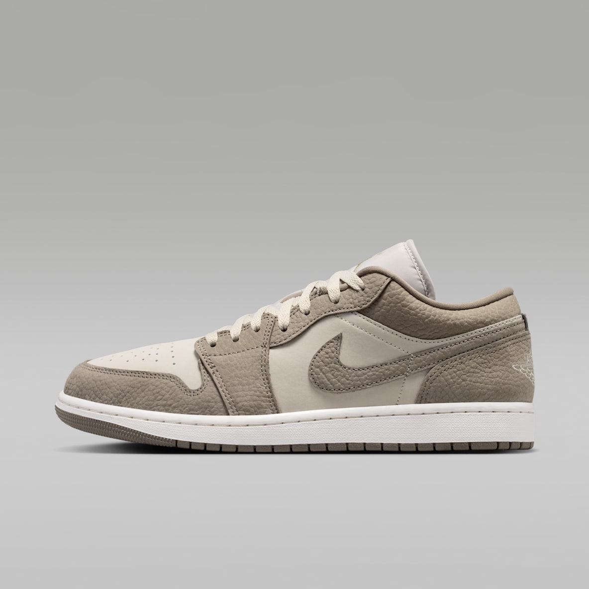 Air Jordan 1 Low Men's Shoes