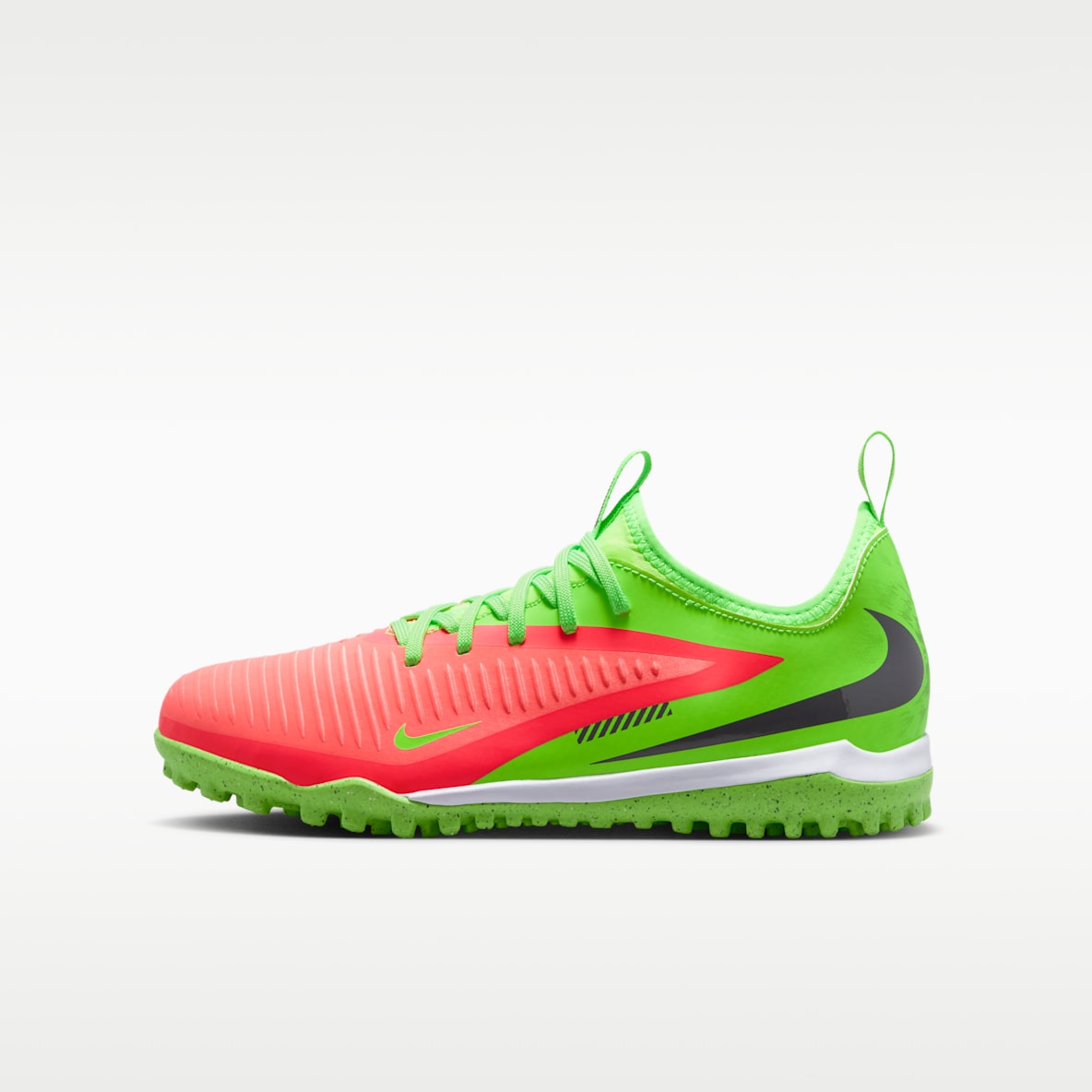 Nike Jr. Phantom 6 Low Academy 'Erling Haaland' Older Kids' Turf Football Shoe