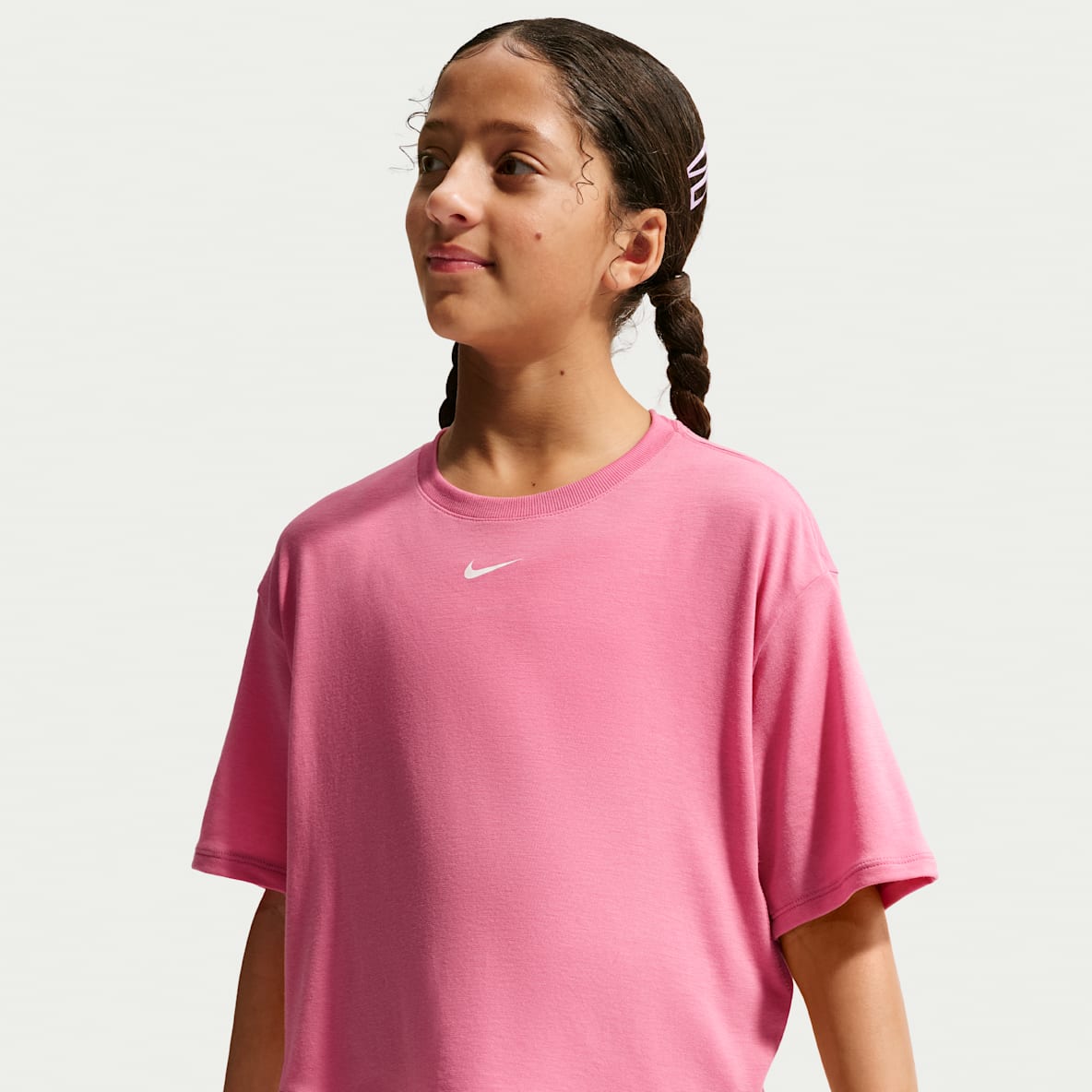 Nike One Relaxed Older Kids' (Girls') Dri-FIT Short-Sleeve Top