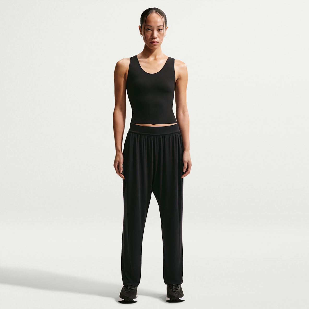 Nike Zenvy Women's Loose Mid-Rise Trousers