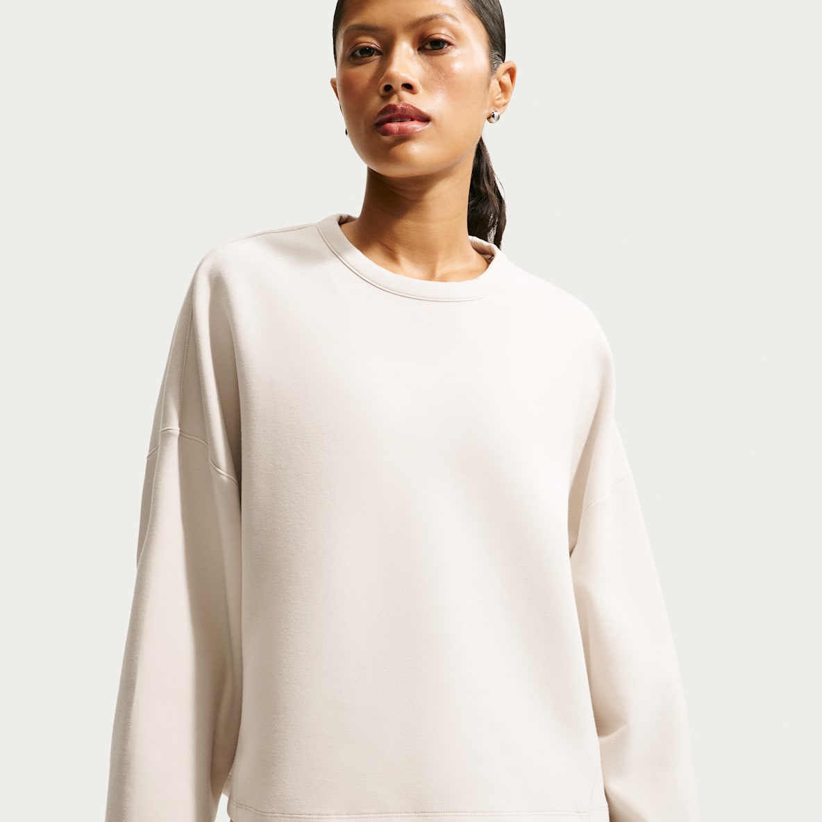 Nike 24.7 ImpossiblySoft Haut oversize à col ras-du-cou Dri-FIT pour femme