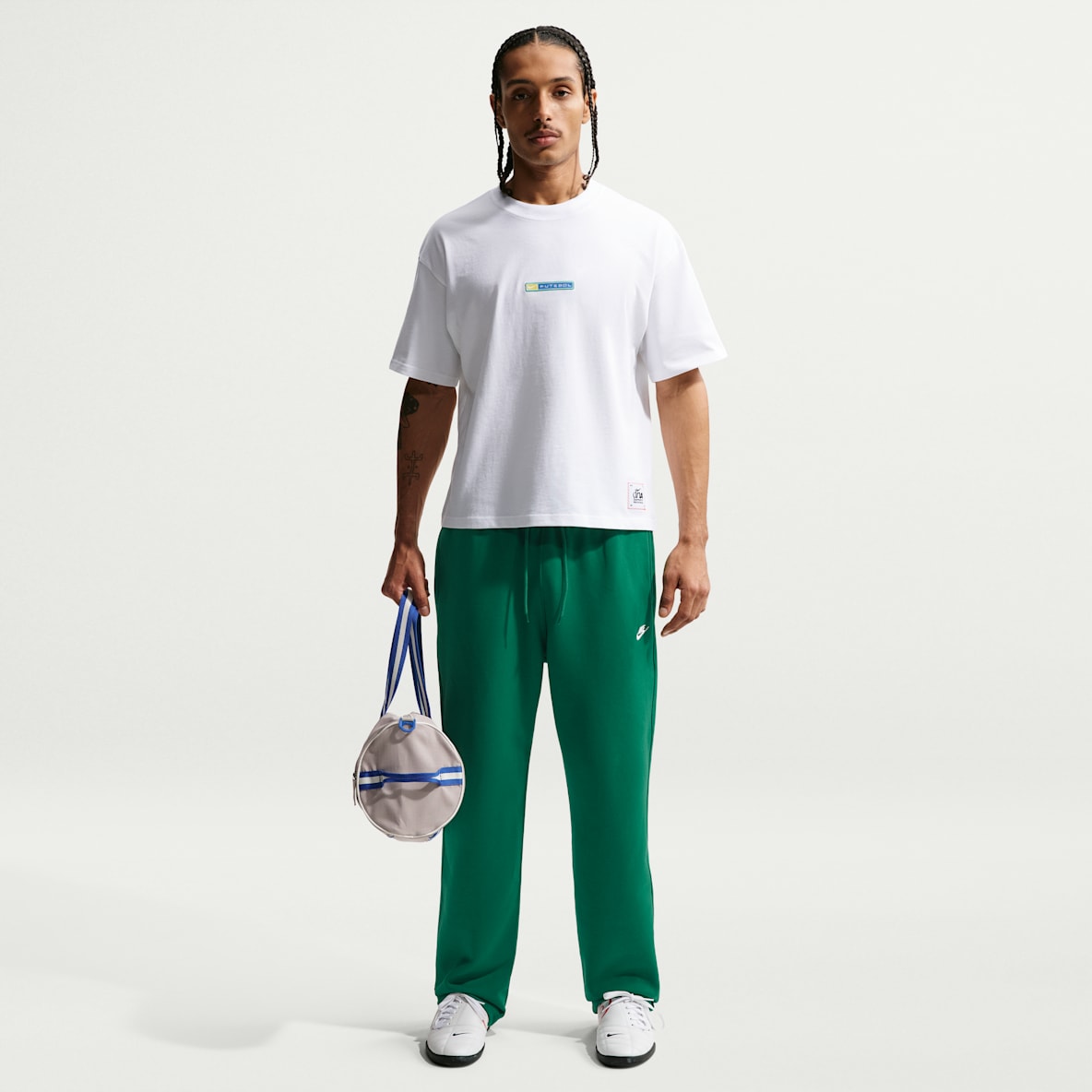 Nike Club Pantalon en tissu Fleece à ourlet ouvert pour homme