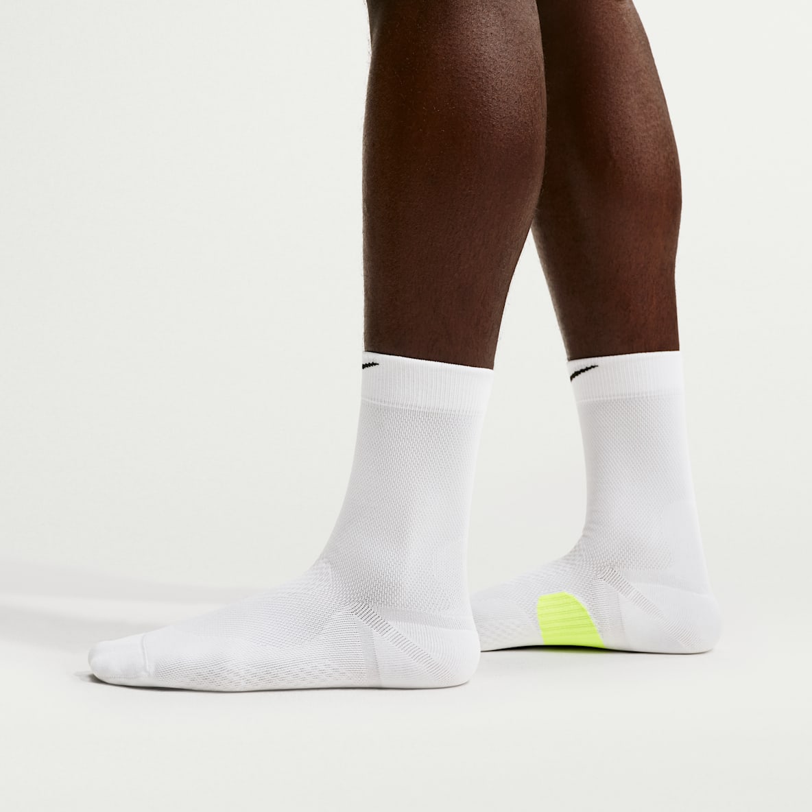 Nike Run Midweight Running Crew Socks (1 Pair)