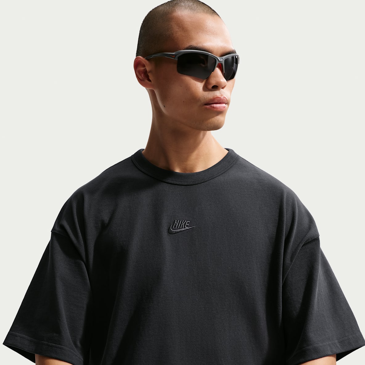 Nike Sportswear Premium Essentials Men's Oversized T-Shirt