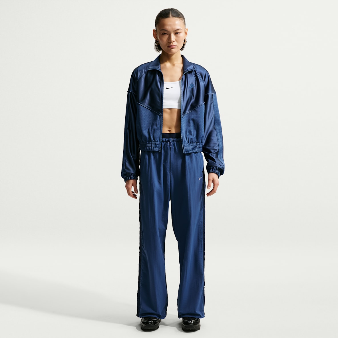 Nike Sportswear Women's Loose High-Waisted Parachute Trousers