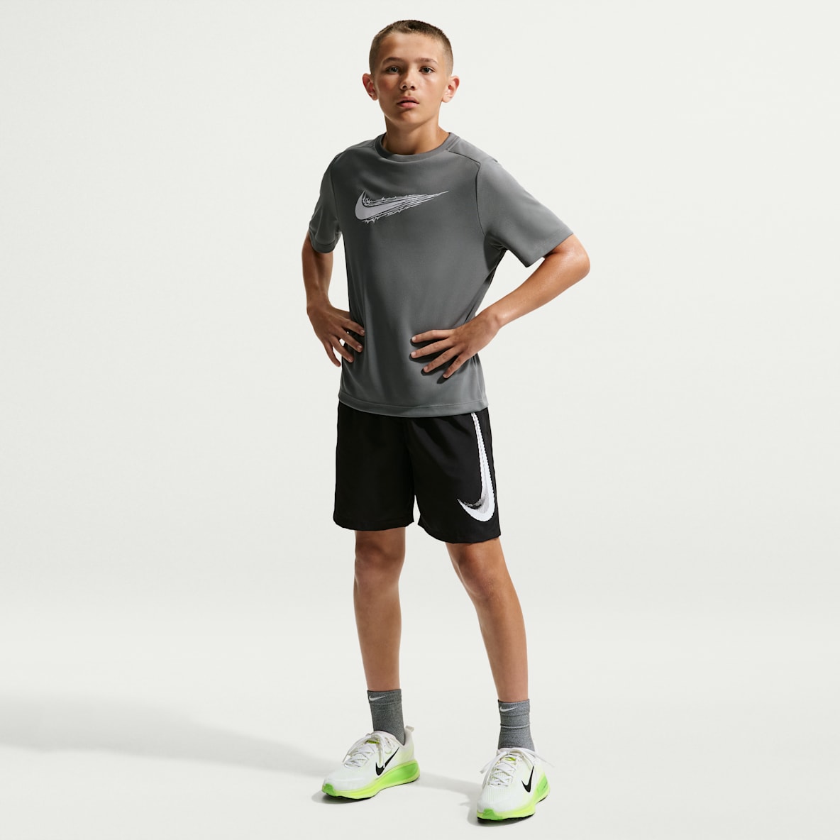 Nike Multi Refresh Shorts para niños talla grande