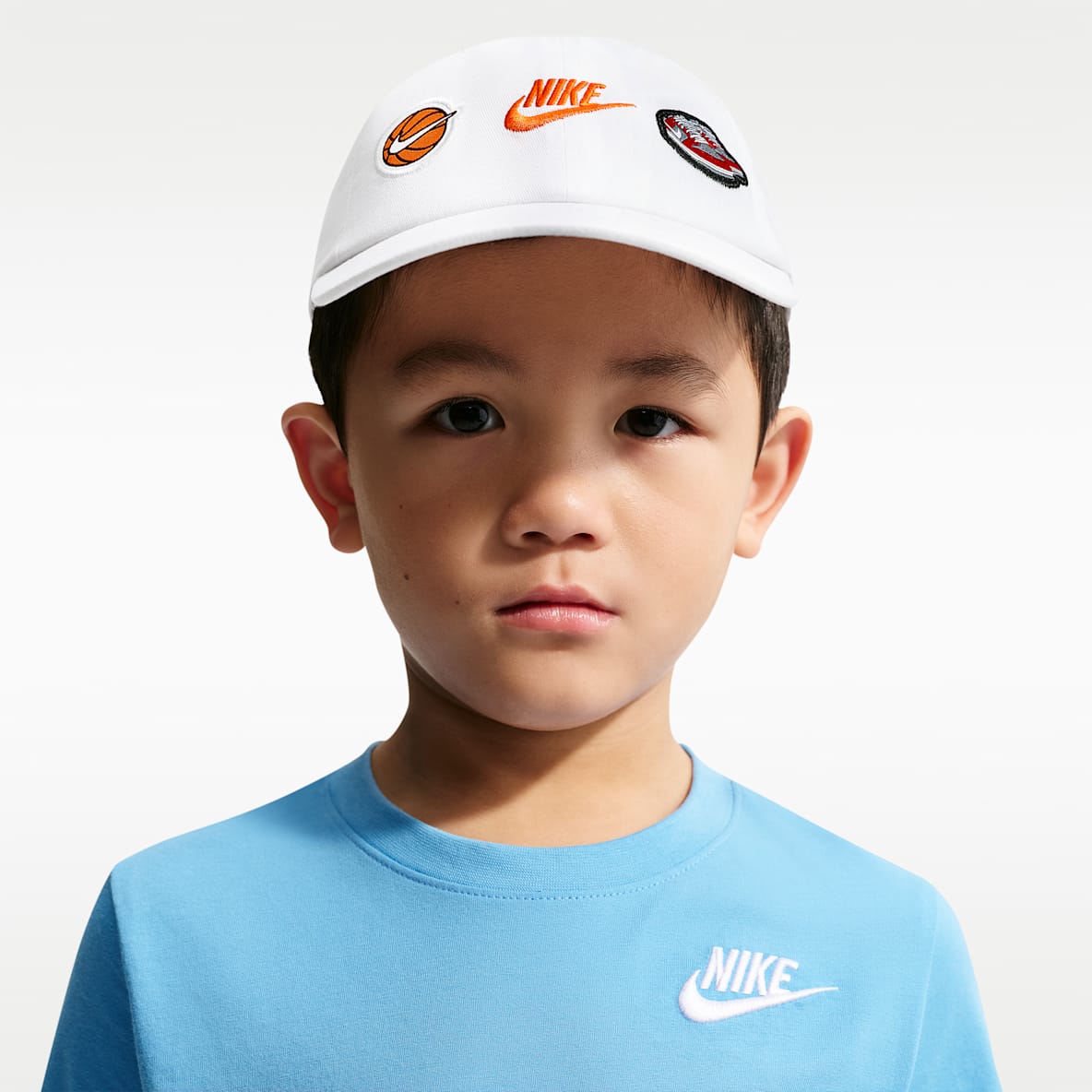 Nike Gorra Statement Patch Club para niños talla pequeña