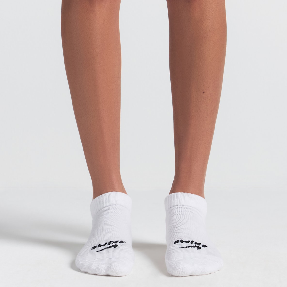 NikeSKIMS Women's Dri-FIT Ankle Socks (3 Pairs)