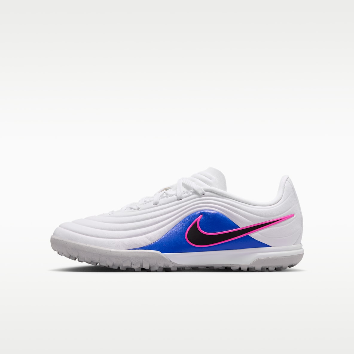 Nike Jr. Tiempo Maestro Academy Older Kids' Turf Low-Top Football Shoes