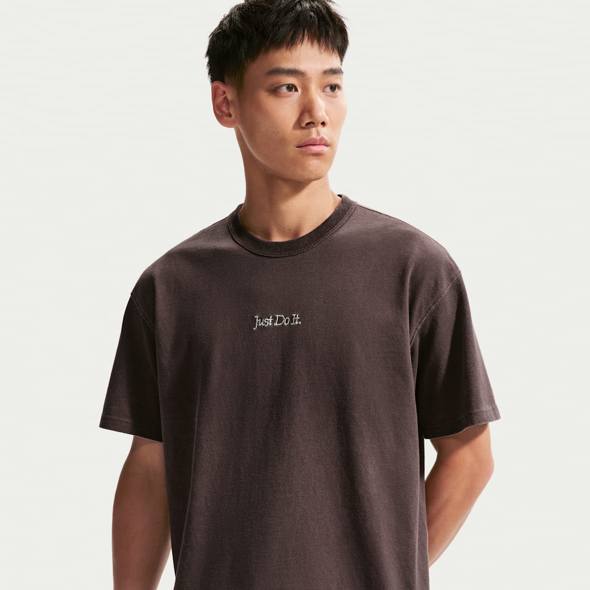 나이키 스포츠웨어 프리미엄 에센셜 티셔츠
