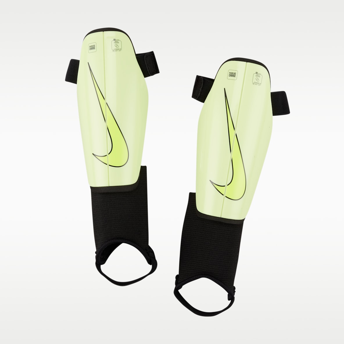 Nike Charge Espinilleras de fútbol para niños