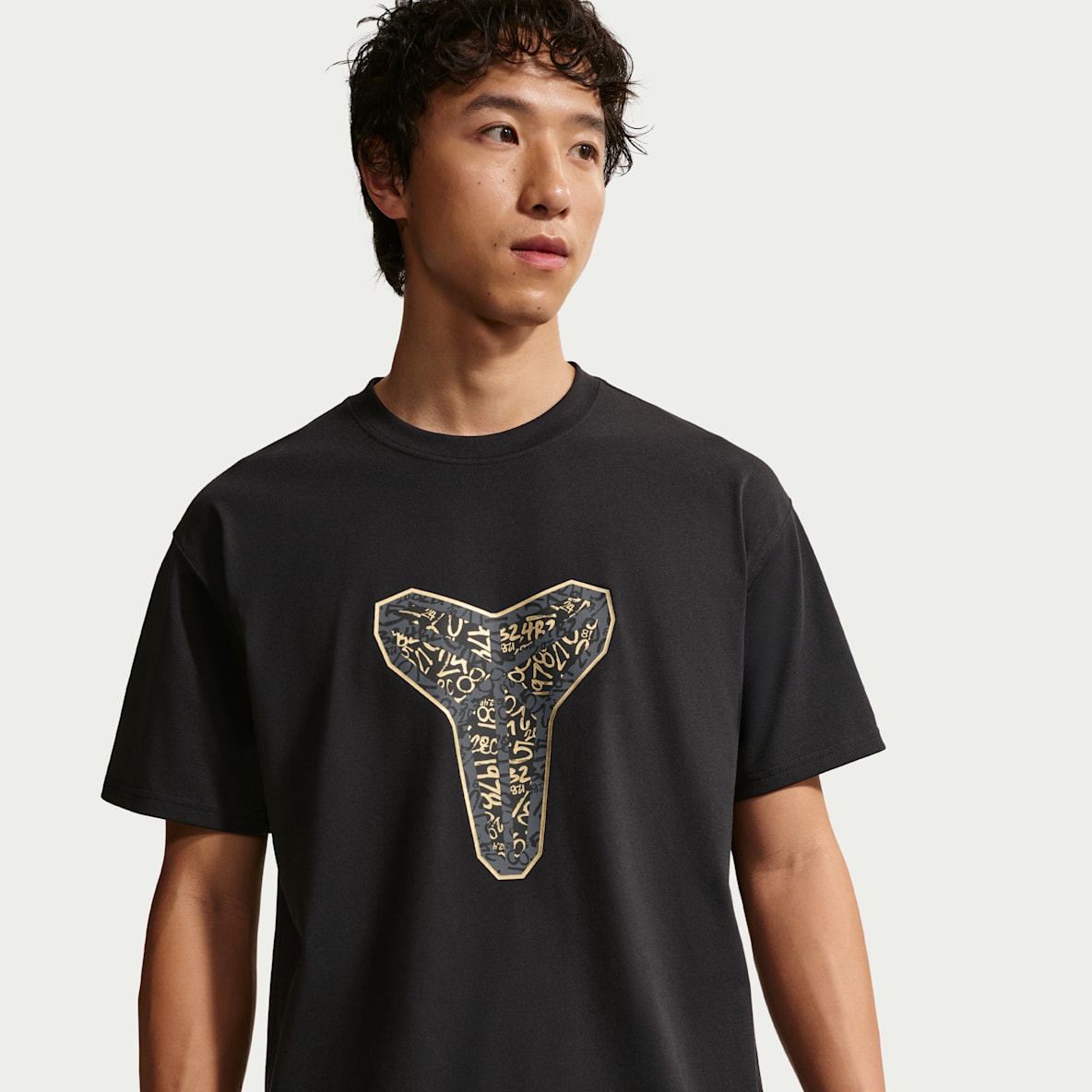 コービー "Mamba Day" メンズ Dri-FIT マックス90 Tシャツ