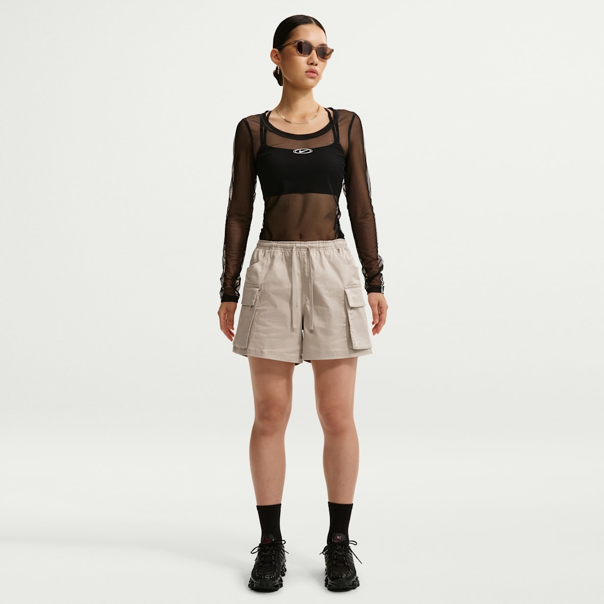 Nike Sportswear Women's Loose Mid-Rise Woven Cargo Shorts