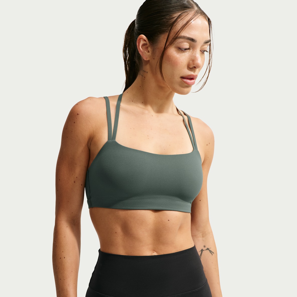 Nike Zenvy Strappy Women's Light-Support Padded Sports Bra