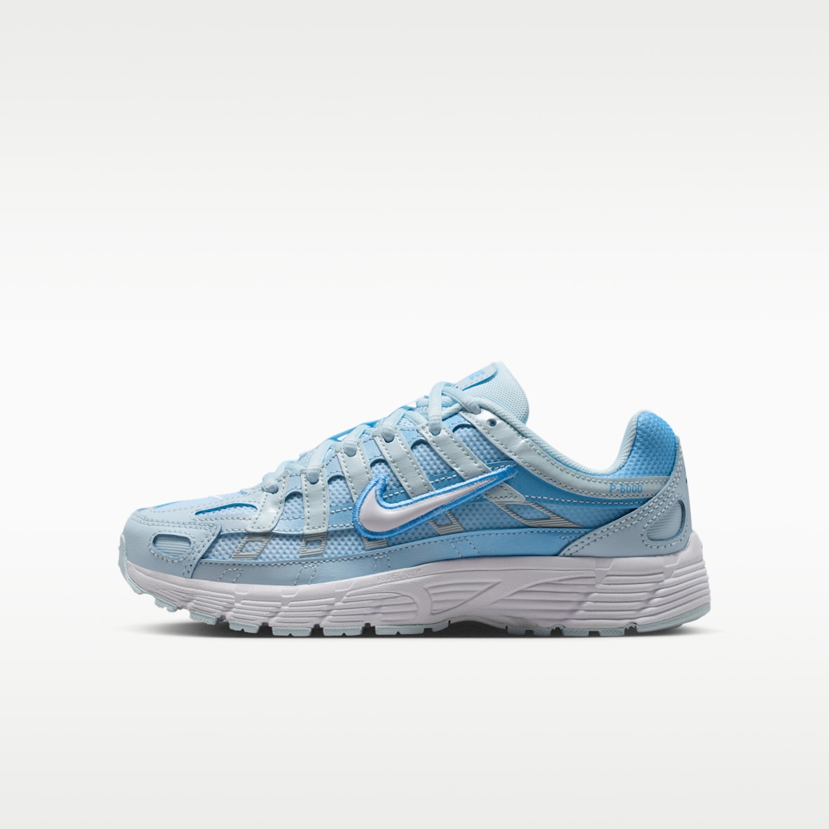Nike P-6000 大童鞋款