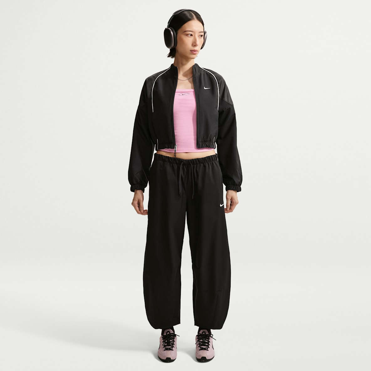 Nike Sportswear Women's Loose Mid-Rise Barrel Trousers