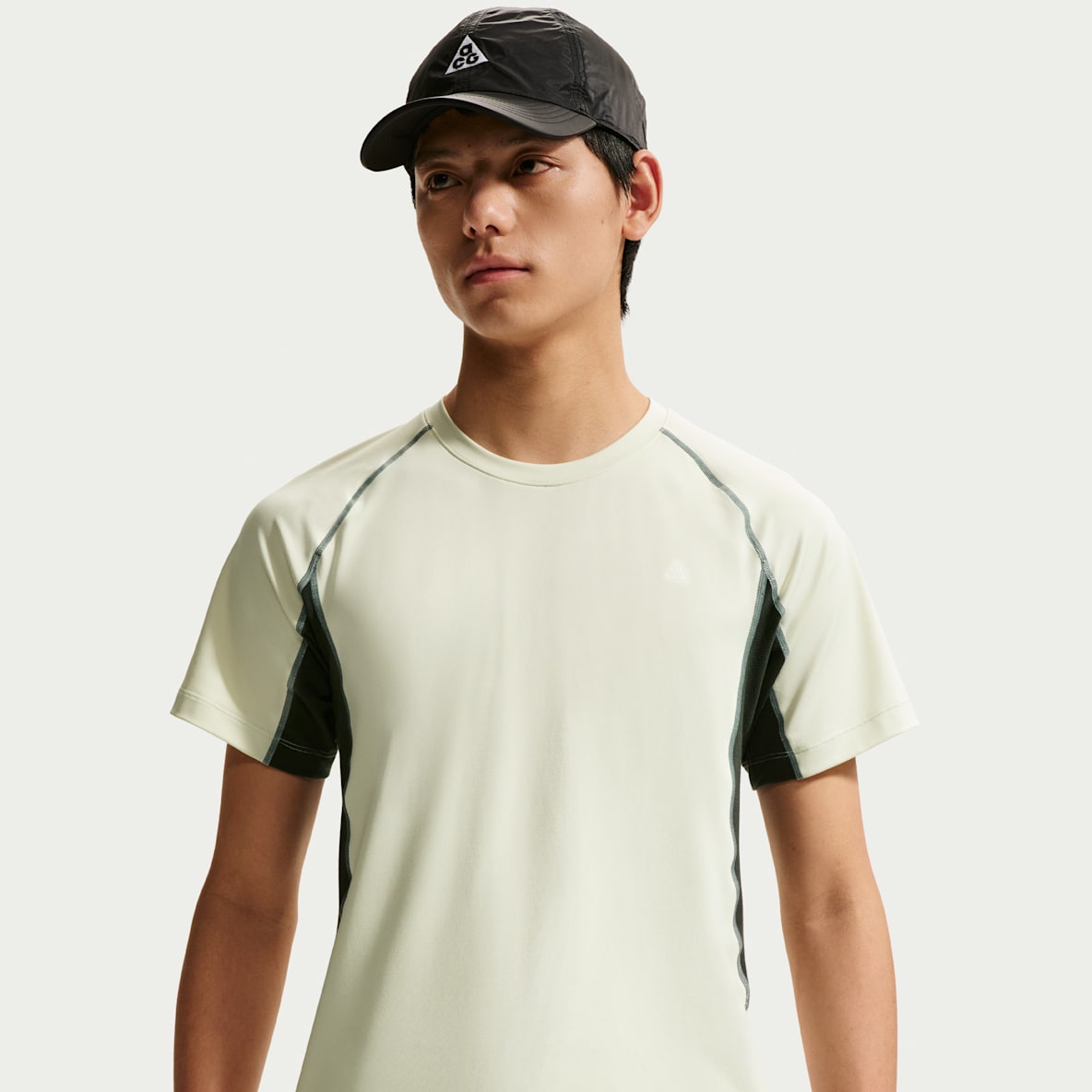 ACG Wildsee Men's Dri-FIT Short-Sleeve Base Layer Top