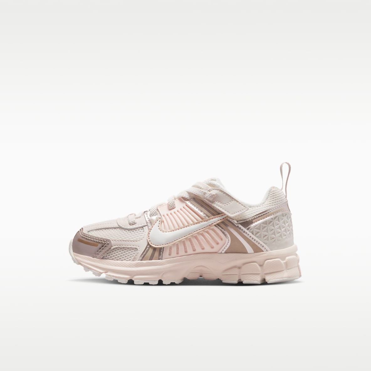 Nike Vomero 5 Little Kids' Shoes with Reflective Accents